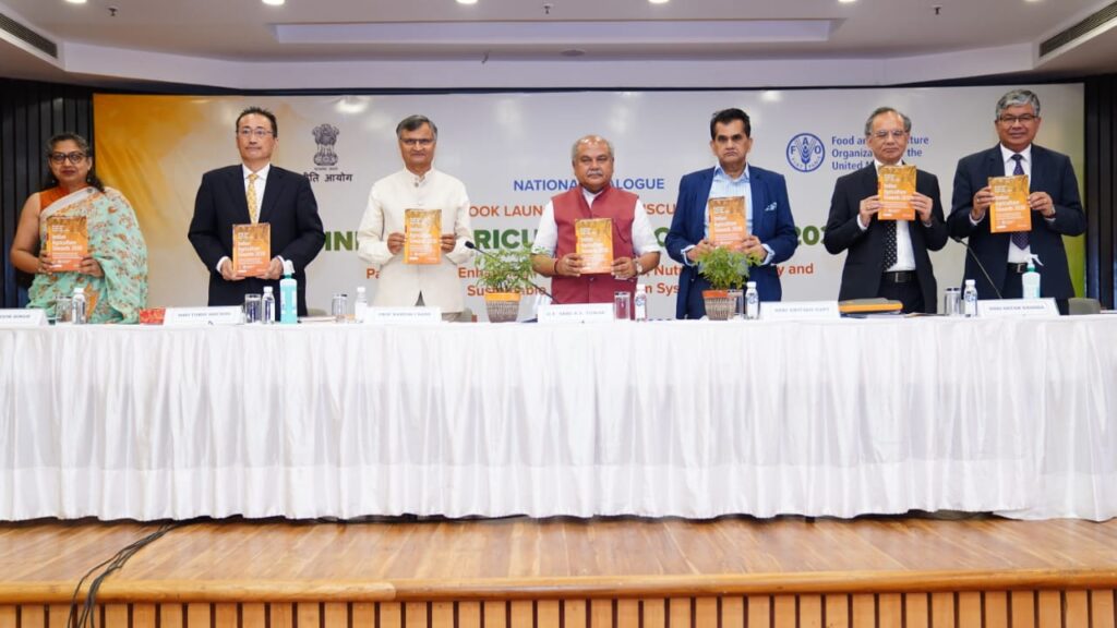 जलवायु परिवर्तन के मद्देनजर प्रधानमंत्री ने दूरदर्शिता से कृषि विकास की अनेक योजनाएं लागू की है- नरेंद्र सिंह तोमर