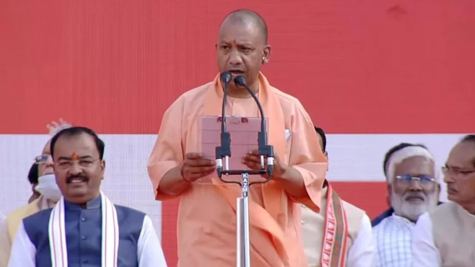 इतिहास के पन्नों में दर्ज हुआ योगी का नाम, दोबारा बने उप्र के मुख्यमंत्री, 52 मंत्रियों ने भी ली शपथ