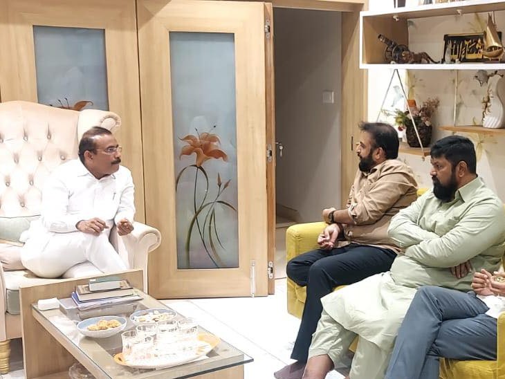 ओवैसी ने महा विकास अघाड़ी में शामिल होने का दिया ऑफर