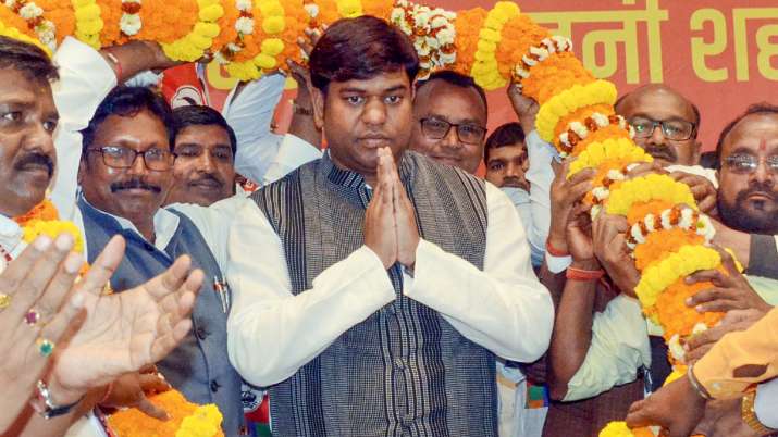 मुकेश सहनी का मंत्री पद छोड़ने से इनकार