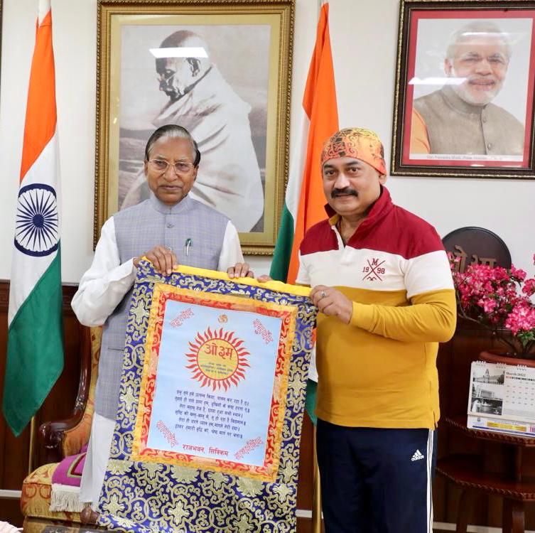 सिक्किम के राज्यपाल से मिले एक्टर डायरेक्टर दीप श्रेष्ठ