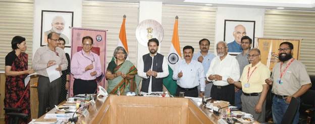 अनुराग सिंह ठाकुर ने डोपिंग निरोधक परीक्षण को सशक्त करने के लिए नई दुर्लभ रासायनिक संदर्भ सामग्रियों को लॉन्च किया