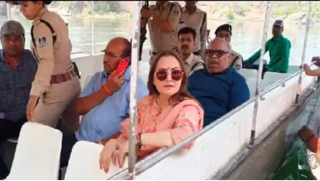 जबलपुर पहुंचीं जयाप्रदा: भेड़ाघाट की खूबसूरती पर फिदा हुईं पूर्व सांसद