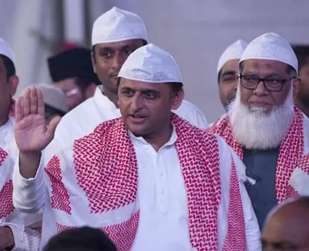 अखिलेश को दाढ़ी वालों से नफरत, यूपी में इस्लामी संगठन ने लगाए आरोप