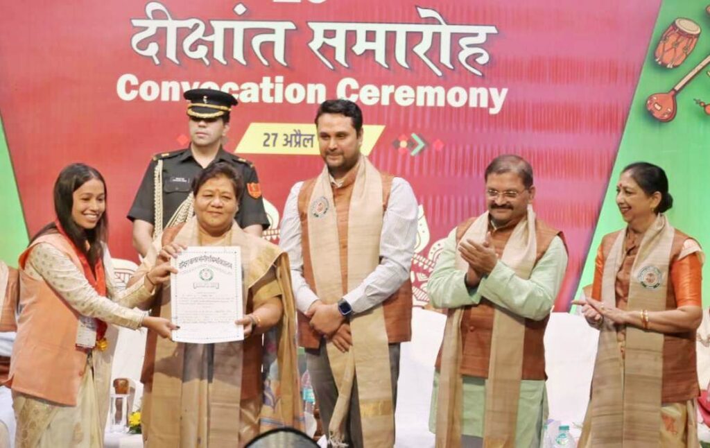 भारतीय कला एवं संगीत की समृद्धशाली संस्कृति को संरक्षित करें और आगे बढ़ायें: राज्यपाल अनुसुईया उइके