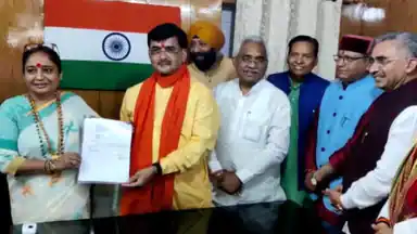 चंपावत विधायक कैलाश गहतोड़ी ने सीएम धामी के लिए छोड़ी सीट, खंडूरी को सौंपा इस्तीफा