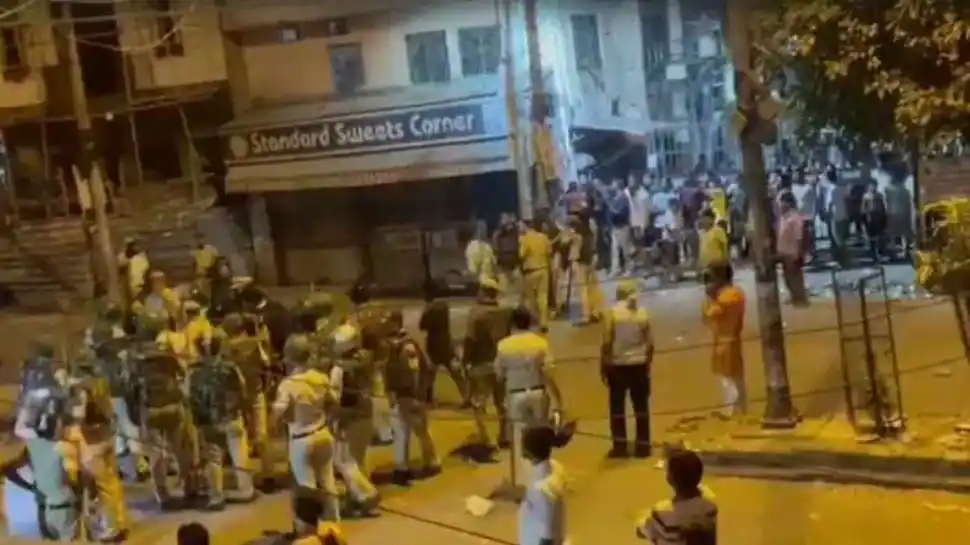 हुबली में हनुमान मंदिर और पुलिस स्टेशन पर पथराव के बाद धारा 144 लागू