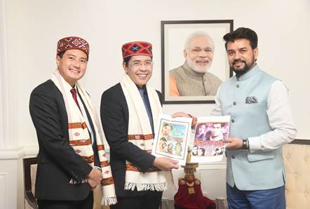 सिंगापुर के प्रधानमंत्री कार्यालय में मंत्री डॉ. मालिकी उस्मान ने केंद्रीय मंत्री अनुराग ठाकुर से की मुलाकात