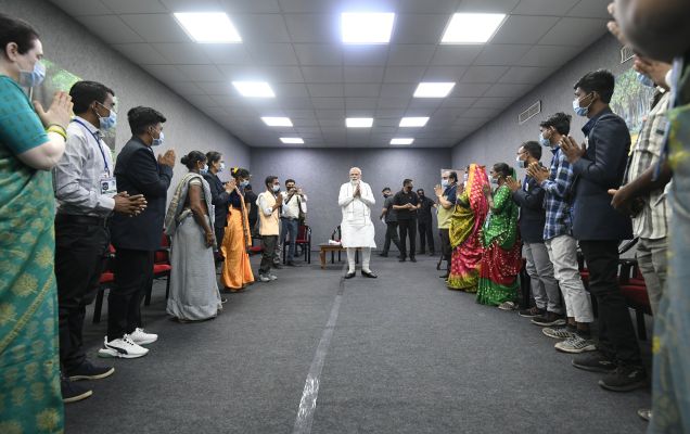 प्रधानमंत्री मोदी ने शेयर की विभिन्न सरकारी योजनाओं के जनजातीय लाभार्थियों के साथ हुई बातचीत का वीडियो