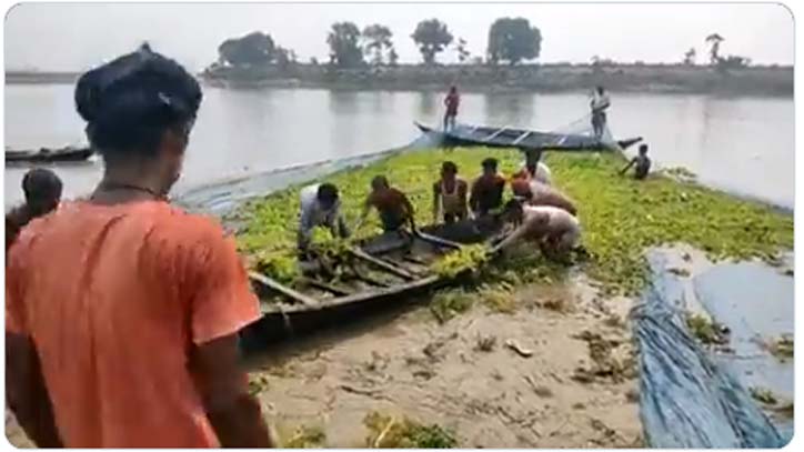 कुशीनगर में बड़ा हादसा, नाव पलटने से दस डूबे- तीन युवतियों की मौत