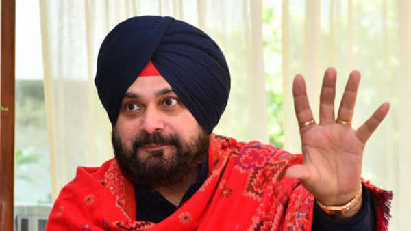 पंजाब कांग्रेस में कलह जारी, नए प्रदेश अध्यक्ष की मीटिंग में नहीं पहुंचे सिद्धू