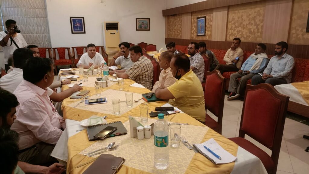 पिछले 4 महीने से बंद था सूर्य देवता मंदिर बूस्टर, विधायक नीरज शर्मा ने दिए जल्द शुरू करवाने के निर्देश