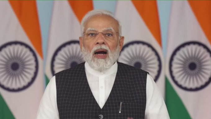 “सत्य साई बाबा ने अध्यात्मवाद को कर्मकांडों से मुक्त किया और इसे लोगों के कल्याण से जोड़ा”- पीएम नरेन्द्र मोदी