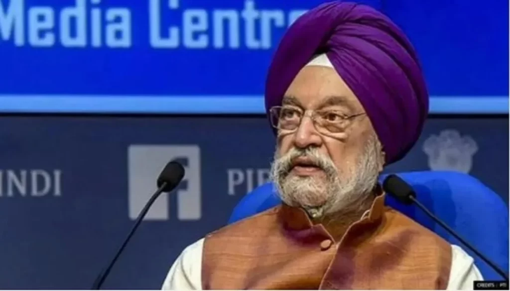 ईंधन पर केंद्र ने अपनी जिम्मेदारी उठाई है राज्यों को भी आना होगा आगेः हरदीप पुरी