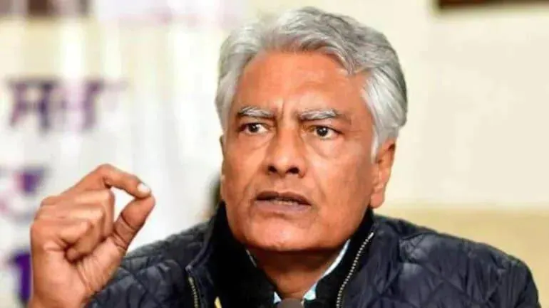 सुनील जाखड़ ने छोड़ा कांग्रेस का हाथ, बोले- चापलूसों से घिरी है पार्टी नेतृत्व