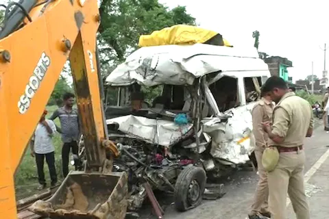 बहराइच दर्दनाक सड़क हादसा, 5 की मौत, CM योगी ने व्यक्त किया शोक