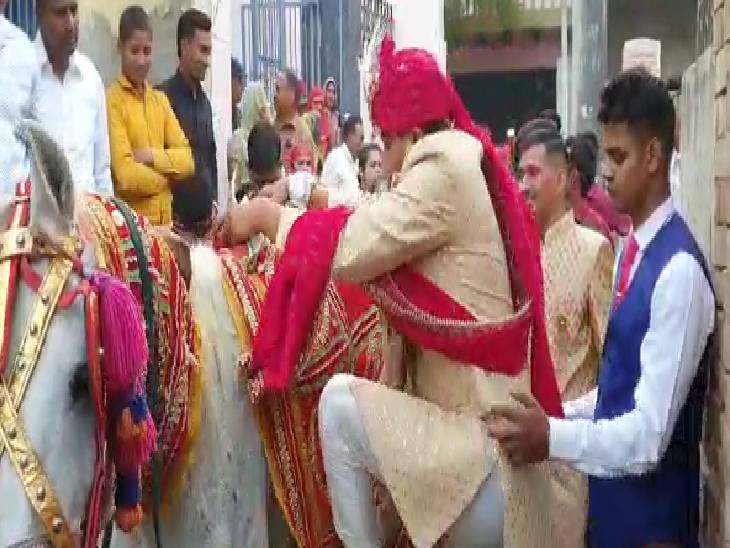 बुलंदशहर में बारात की चढ़त के दौरान मुस्लिम युवकों ने मचाया उत्पात, हिंदू लड़कियों से की छेड़छाड़