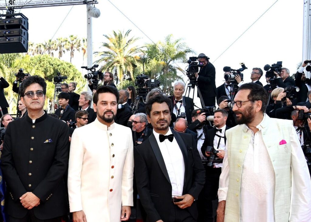 कान महोत्सव के ओपनिंग नाइट रेड कार्पेट पर साथ चला अब तक का सबसे बड़ा आधिकारिक भारतीय प्रतिनिधिमंडल