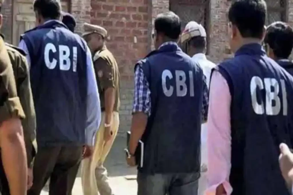 CBI ने अपने ही 4 सब-इंस्पेक्टरों को गिरफ्तार किया, व्यवसायी से 25 लाख मांगे, आतंकवाद के मामले में फंसाने की दी धमकी