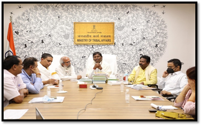 औषधीय पौधों से भरपूर जनजातीय क्षेत्रों में हर्बल मेडिसिन को आजीविका मिशन का हिस्सा बनाया जाए: श्री अर्जुन मुंडा