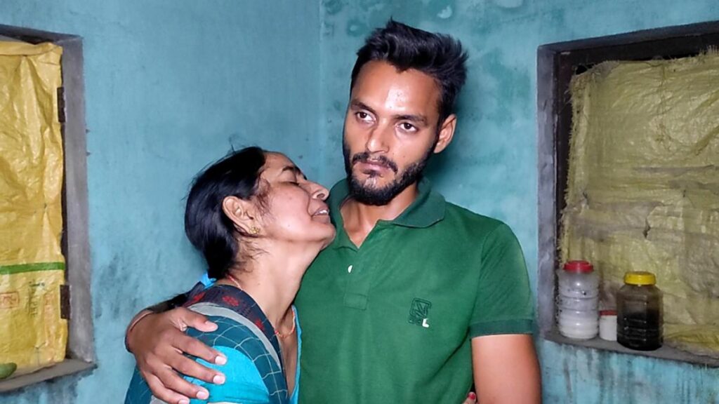 चंदौली में हिस्ट्रीशीटर की बेटी की मौत पर बवाल, पुलिस की कार्यशैली पर भिड़े केशव-अखिलेश