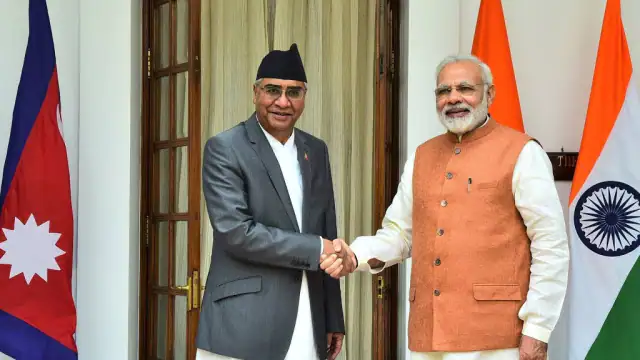 नेपाल में चीन द्वारा बनाए गए एयरपोर्ट पर नहीं उतरेंगे पीएम नरेंद्र मोदी