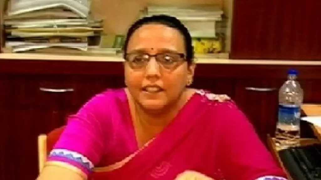 सीबीएसई की नई चेयरपर्सन बनीं आईएएस निधि छिब्बर
