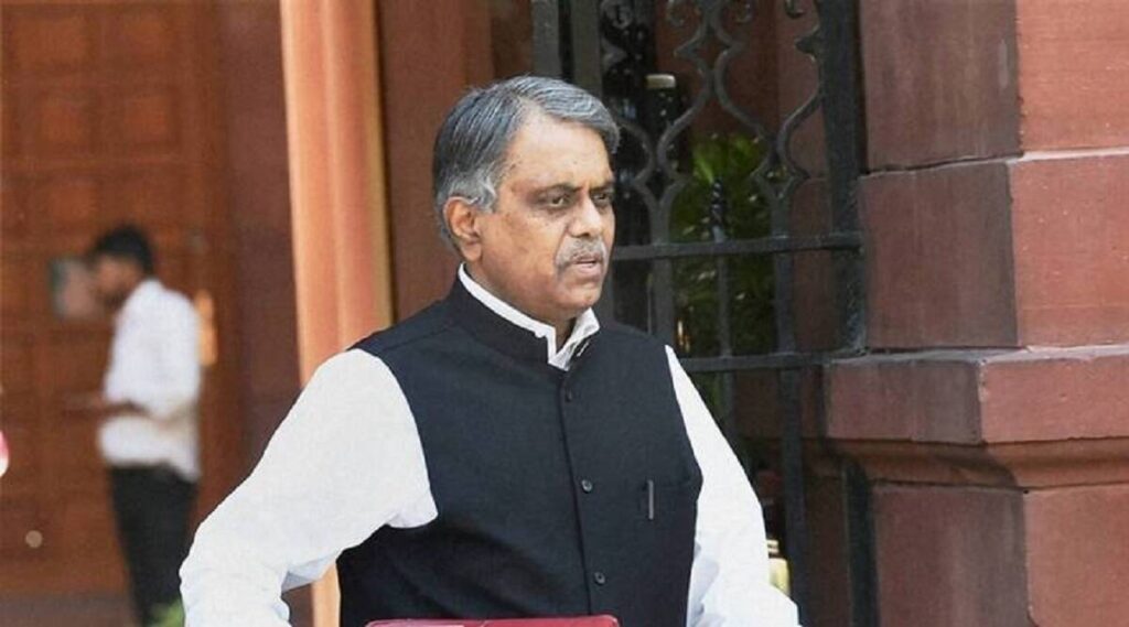 एयरटेल ने पूर्व कैबिनेट सचिव पीके सिन्हा को बोर्ड ऑफ डायरेक्टर्स में स्वतंत्र निदेशक के रूप में किया नियुक्त