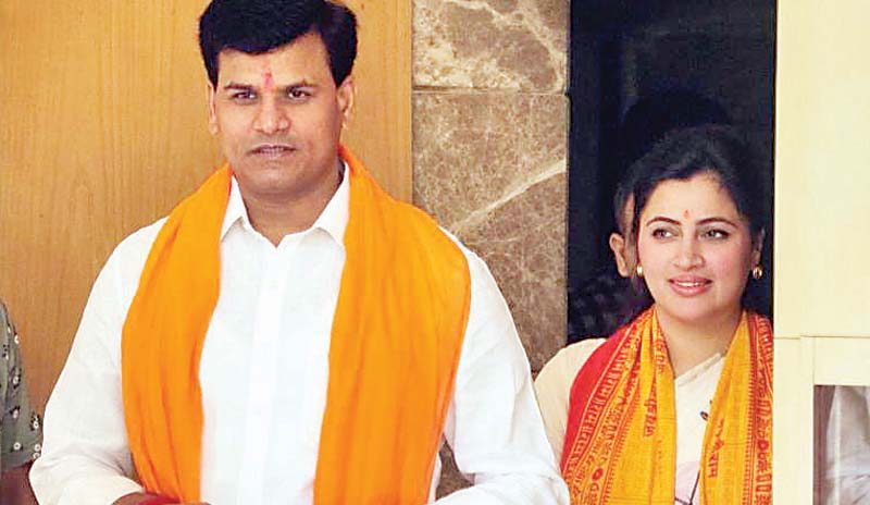 राणा दंपति ने जमानत शर्तों का किया उल्लंघन? जा सकते हैं दोबारा जेल, महाराष्ट्र सरकार कोर्ट में देगी चुनौती