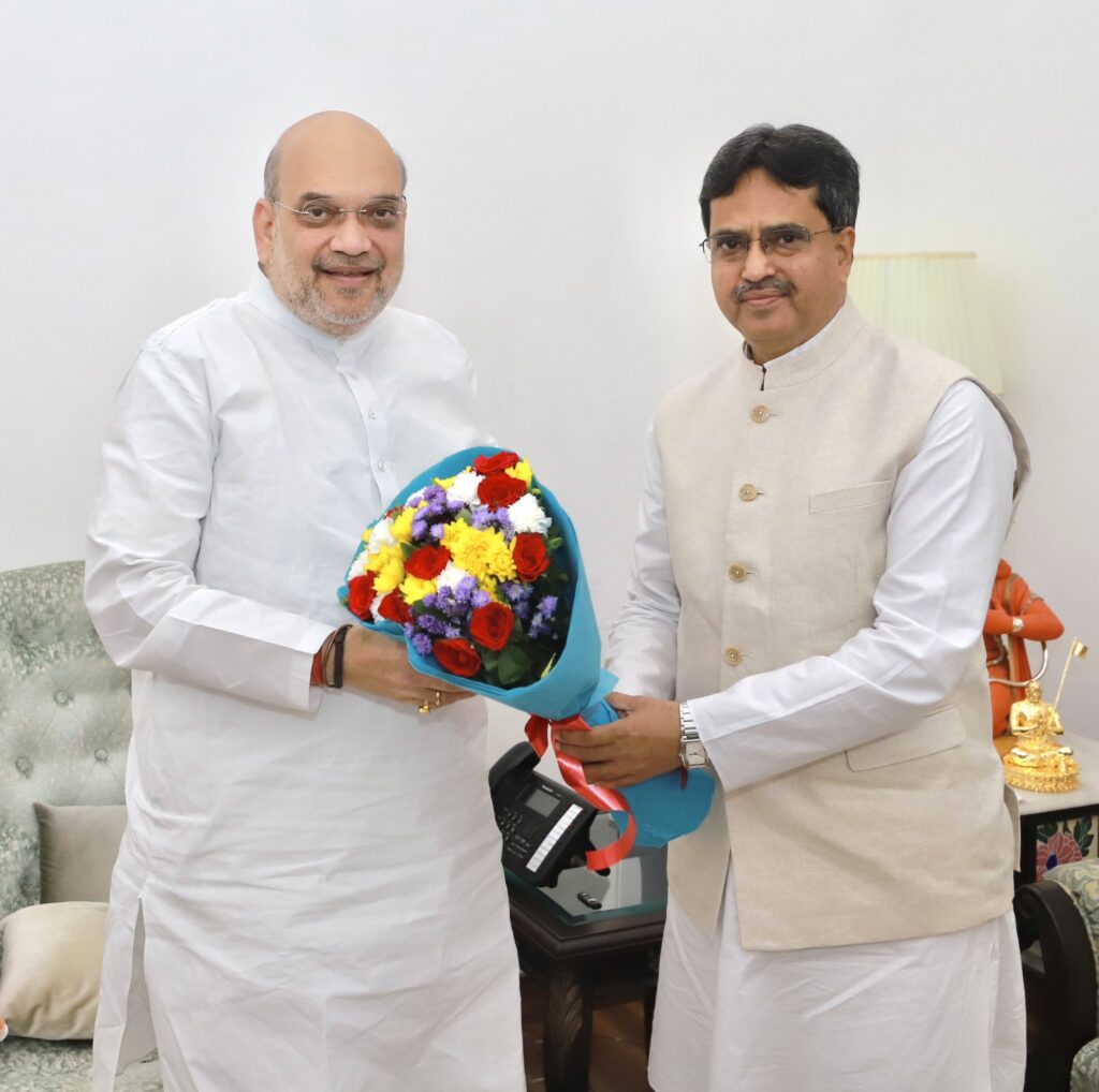 त्रिपुरा के मुख्यमंत्री माणिक साहा ने केंद्रीय गृह मंत्री अमित शाह से की शिष्टाचार भेंट