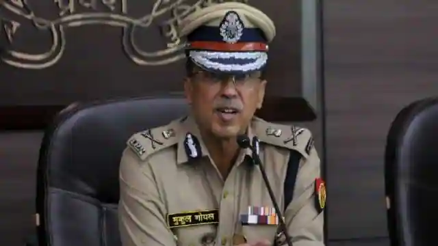 यूपी डीजीपी पद से हटाए गए मुकुल गोयल, आदेश की अवहेलना पर कार्रवाई