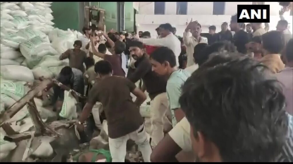 गुजरात के मोरबी में दीवार ढहने से 12 मजदूरों की मौत, पीएम मोदी और गृहमंत्री शाह ने व्यक्त किया शोक