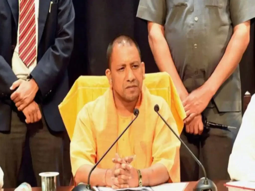 योगी सरकार मुंबई में खोलेगी अपना कार्यालय