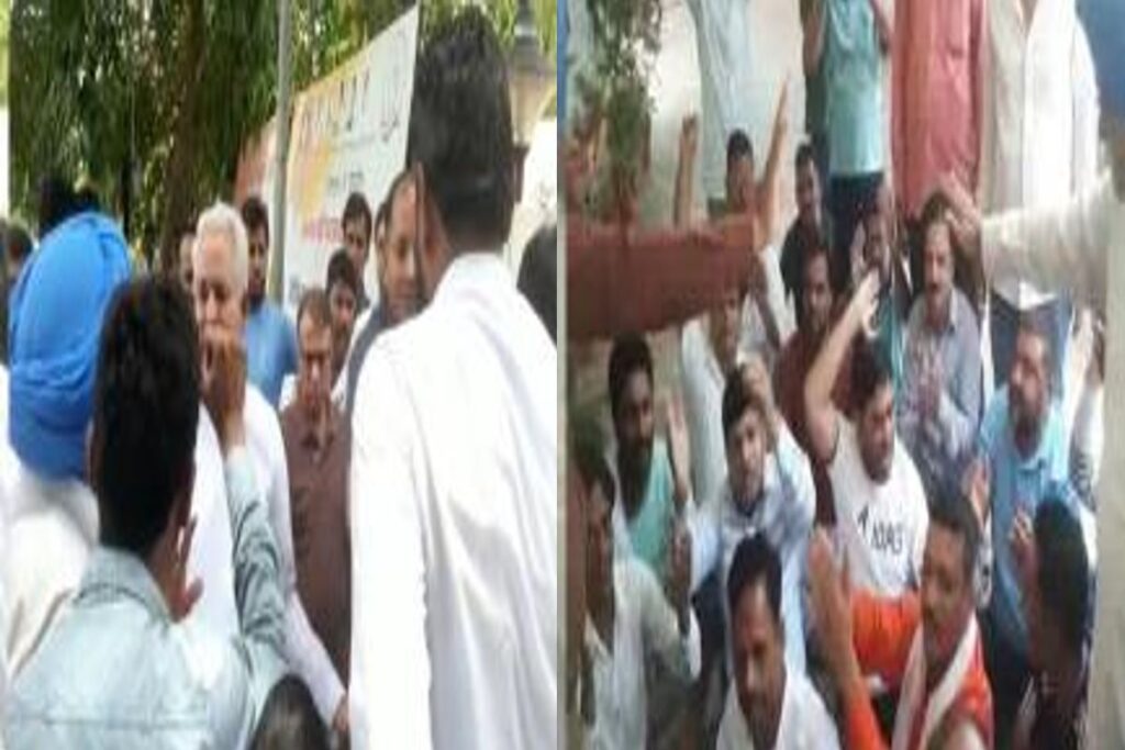 राजस्थानः विधायक अमीन कागज़ी का चिकित्सा मंत्री परसादी लाल मीणा के आवास पर धरना प्रदर्शन