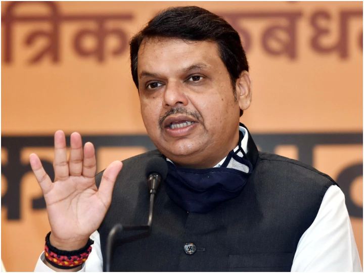 महाराष्ट्र में राजनीतिक अस्थिरता के बीच देवेंद्र फडणवीस ने भाजपा अध्यक्ष जे पी नड्डा से की मुलाकात