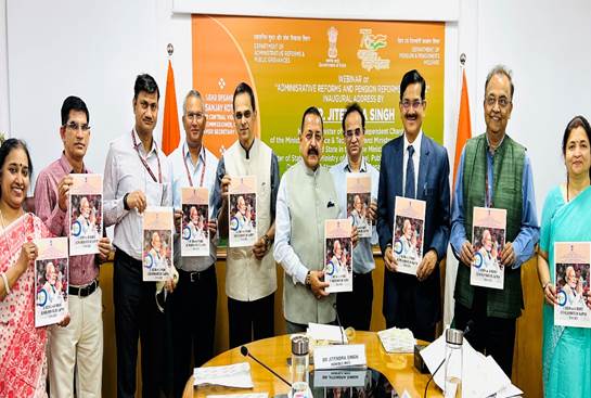 बड़े पैमाने पर प्रौद्योगिकी का उपयोग और एकीकृत दृष्टिकोण परिवर्तनकारी गवर्नेंस और पेंशन सुधार दोनों के लिए दोहरे स्तंभ हैं- डॉ. जितेंद्र सिंह