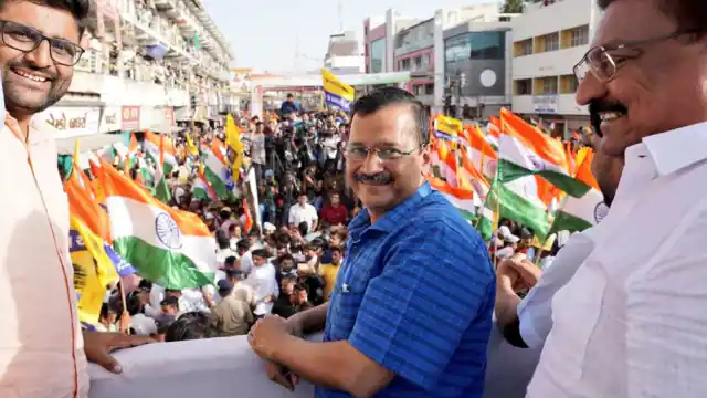 गुजरात में रोड शो में बोले सीएम केजरीवाल, आप ही भाजपा की एकमात्र दवा
