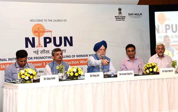 एनआईपीयूएन निर्माण श्रमिकों को बेहतर नौकरी के अवसर तलाशने, उनकी मजदूरी बढ़ाने और विदेशों में प्लेसमेंट हासिल करने में सक्षम बनाएगा – हरदीप सिंह पुरी