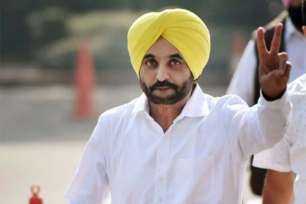 पंजाब सरकार ने 4 आईपीएस अधिकारियों को डीजीपी रैंक पर पदोन्नत किया