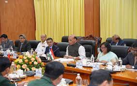 रक्षा मंत्री राजनाथ सिंह ने वियतनाम यात्रा के अंतिम दिन प्रशिक्षण संस्थानों का किया दौरा
