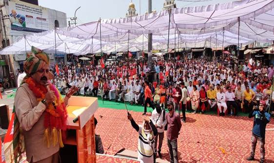 यह संभवत: एकमात्र लोकसभा निर्वाचन क्षेत्र है जिसमें 4 साल के भीतर केंद्र सरकार द्वारा वित्त पोषित 3 मेडिकल कॉलेज स्थापित हुए- डॉ. जितेंद्र सिंह