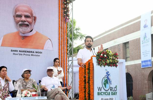 साइकिल चला कर फिट इंडिया मूवमेंट, खेलो इंडिया मूवमेंट, क्लीन इंडिया मूवमेंट तथा हेल्दी इंडिया मूवमेंट सभी को पूरा किया जा सकता है: अनुराग ठाकुर