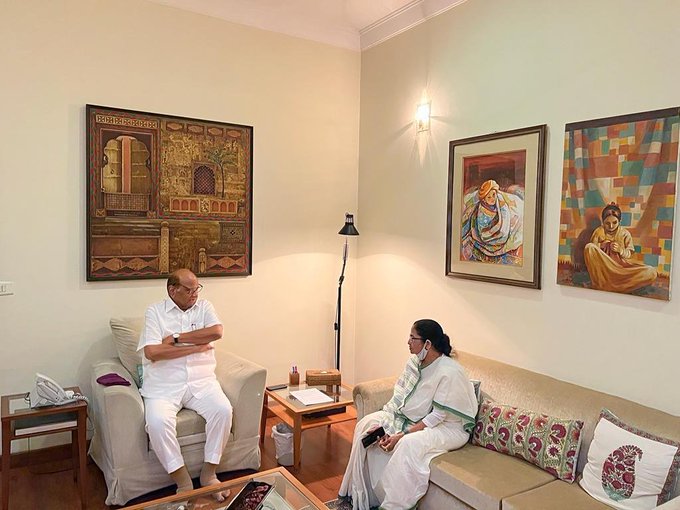 राष्ट्रपति उम्मीदवार को लेकर सीएम ममता बनर्जी ने NCP चीफ शरद पवार से की मुलाकात