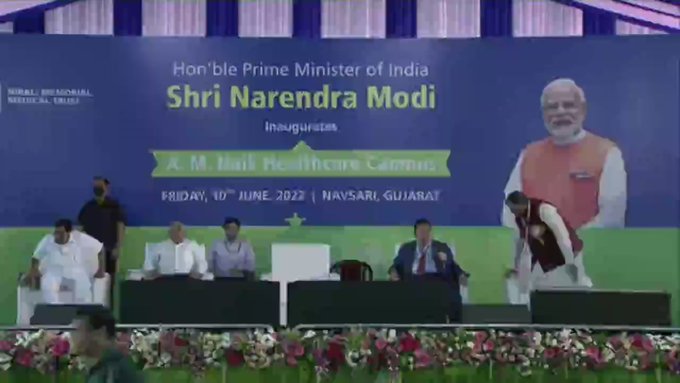 “गुजरात में मेरे अनुभव ने पूरे देश के गरीबों की सेवा करने में मदद की है”- पीएम मोदी