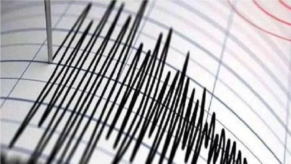 नेपाल में भूकंप ने मचाई भारी तबाही, कई इमारतें गिरी तो सैंकड़ों की सख्या में गई लोगों की जान