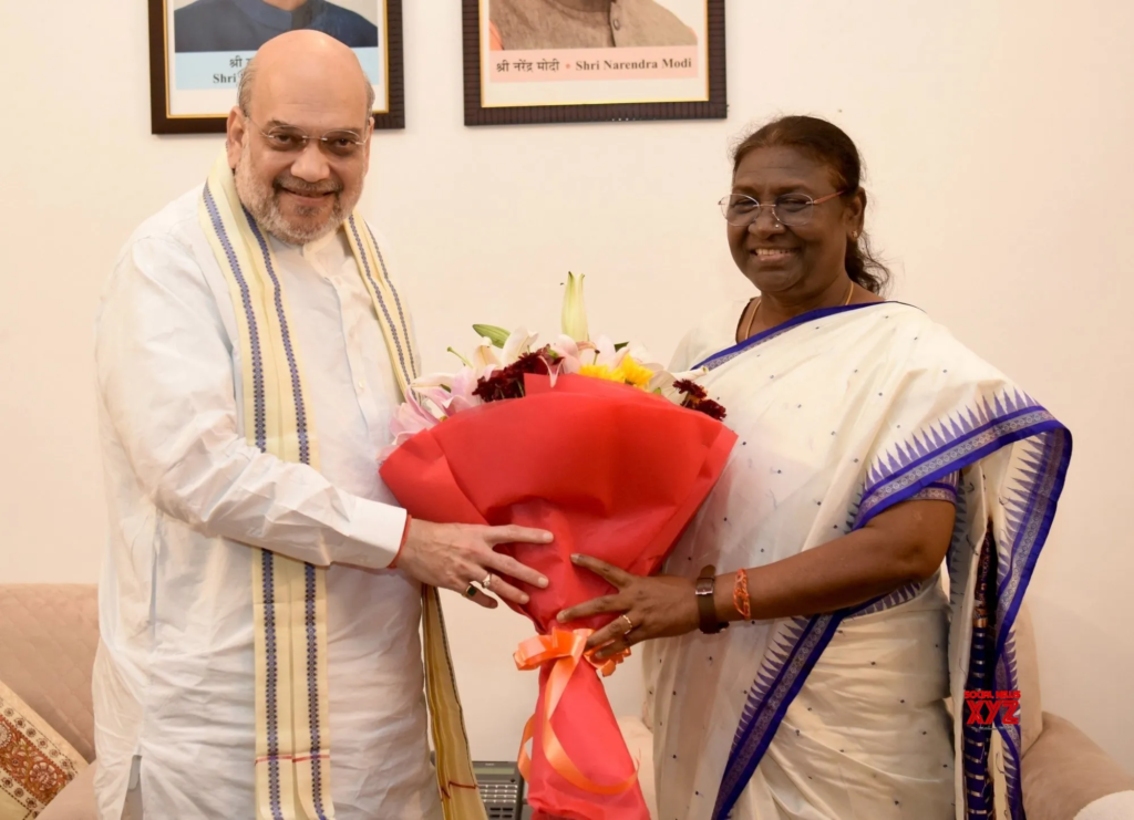 गृहमंत्री अमित शाह ने राष्ट्रपति के रूप में कार्यभार संभालने पर द्रौपदी मुर्मू को दी बधाई