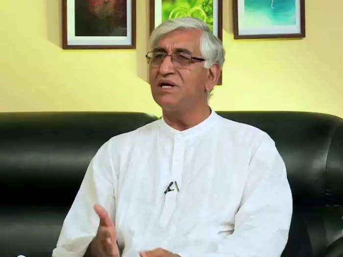 छत्तीसगढ़: भूपेश बघेल कैबिनेट में मचा हड़कंप, टीएस सिंहदेव ने पंचायत मंत्री के पद से दिया इस्तीफा, बने रहेंगे स्वास्थ्य मंत्री