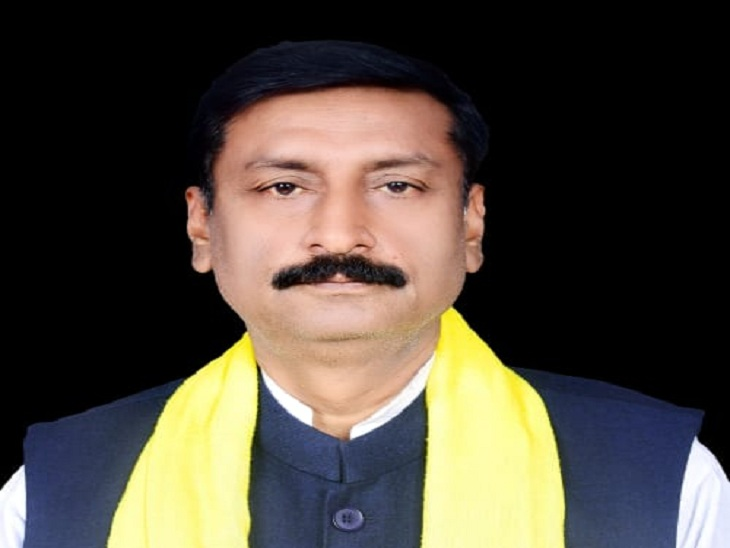 यूपी: ओम प्रकाश राजभर को लगा झटका, सुभासपा प्रदेश उपाध्यक्ष शशि प्रताप सिंह ने बनाई नई पार्टी