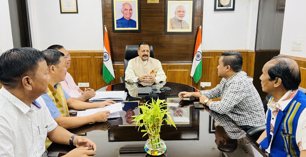 प्रधानमंत्री मोदी पूर्वोत्तर क्षेत्र की विभिन्न जनजातियों और समुदायों से जुड़े मुद्दों को हमेशा मानवीय तरीके से सुलझाने के इच्छुक रहे हैं: डॉ. जितेन्द्र सिंह