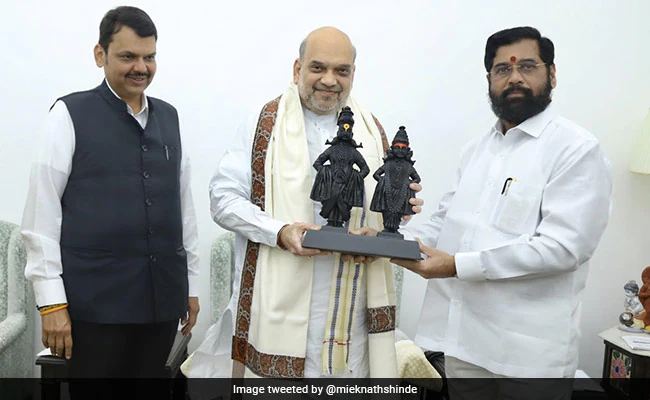 महाराष्ट्र के नव नियुक्त सीएम एकनाथ शिंदे ने अमित शाह से की मुलाकात, डीप्टी सीएम भी रहे मौजूद